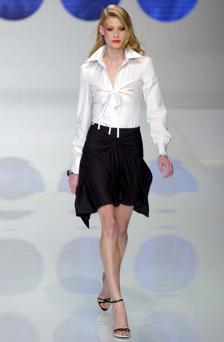 SS 2004 Runway Valentino Black skirt