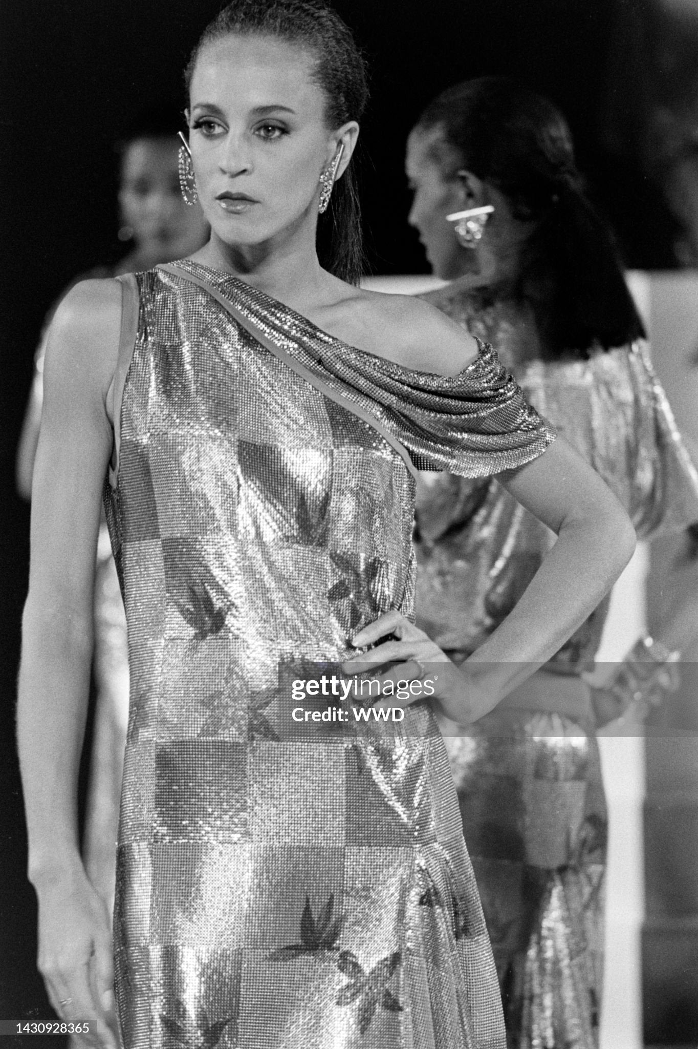 FW1983 Versace Orotan metal top