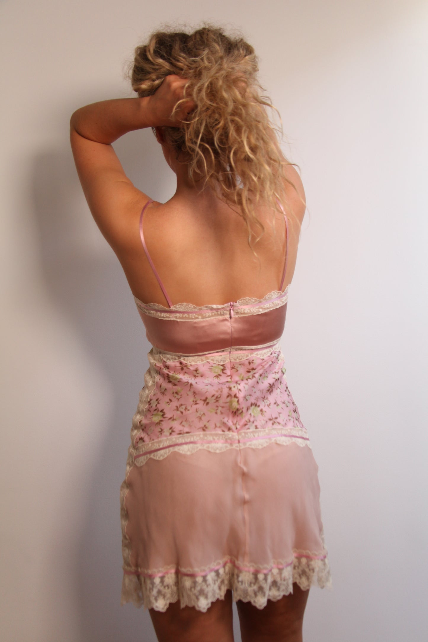 D&G SS2004 Silk Pink Dress with Lace